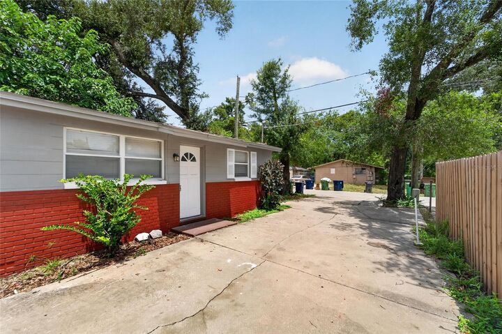 Property Photo:  1703 E Idell Street  FL 33604 