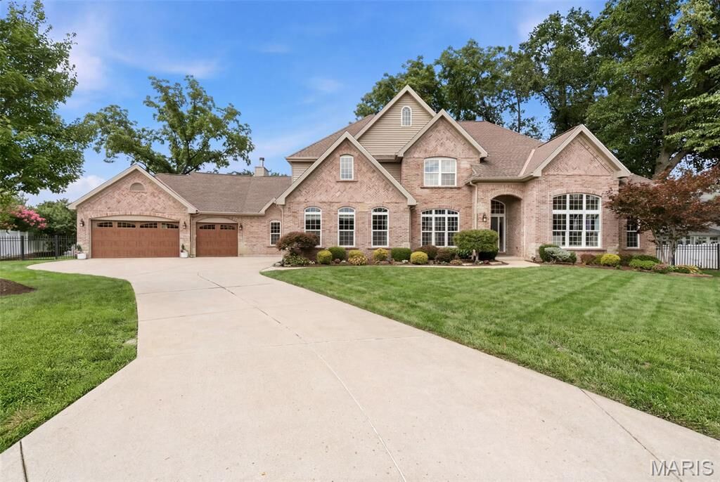 Property Photo: 1543 Windridge Court MO 63131
