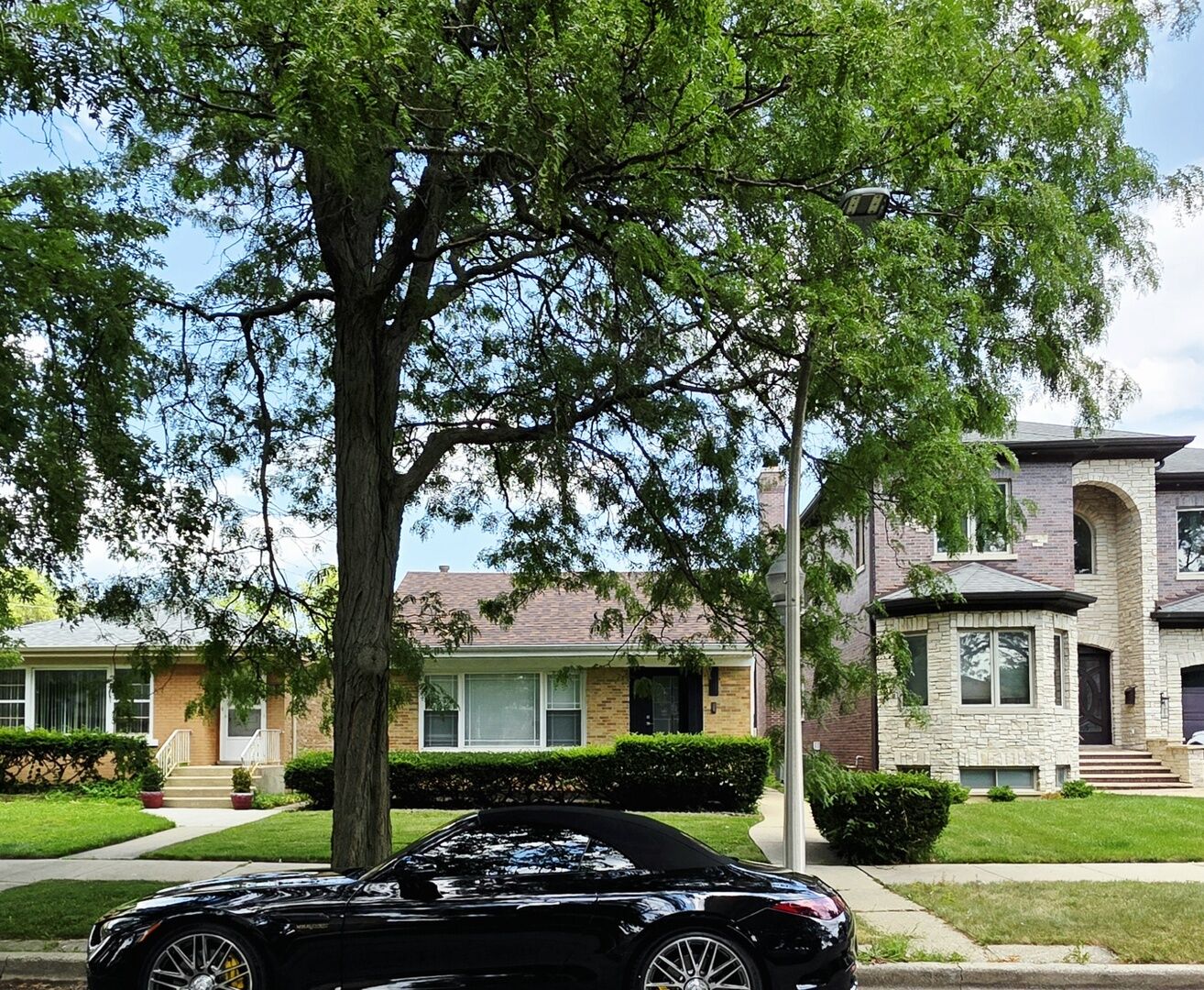 Property Photo:  6311 N Kedvale Avenue  IL 60646 