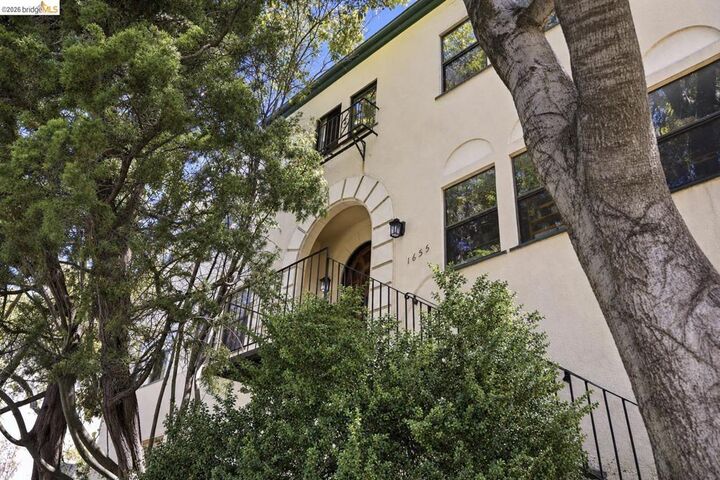 Property Photo:  2522 Hilgard Ave  CA 94709 
