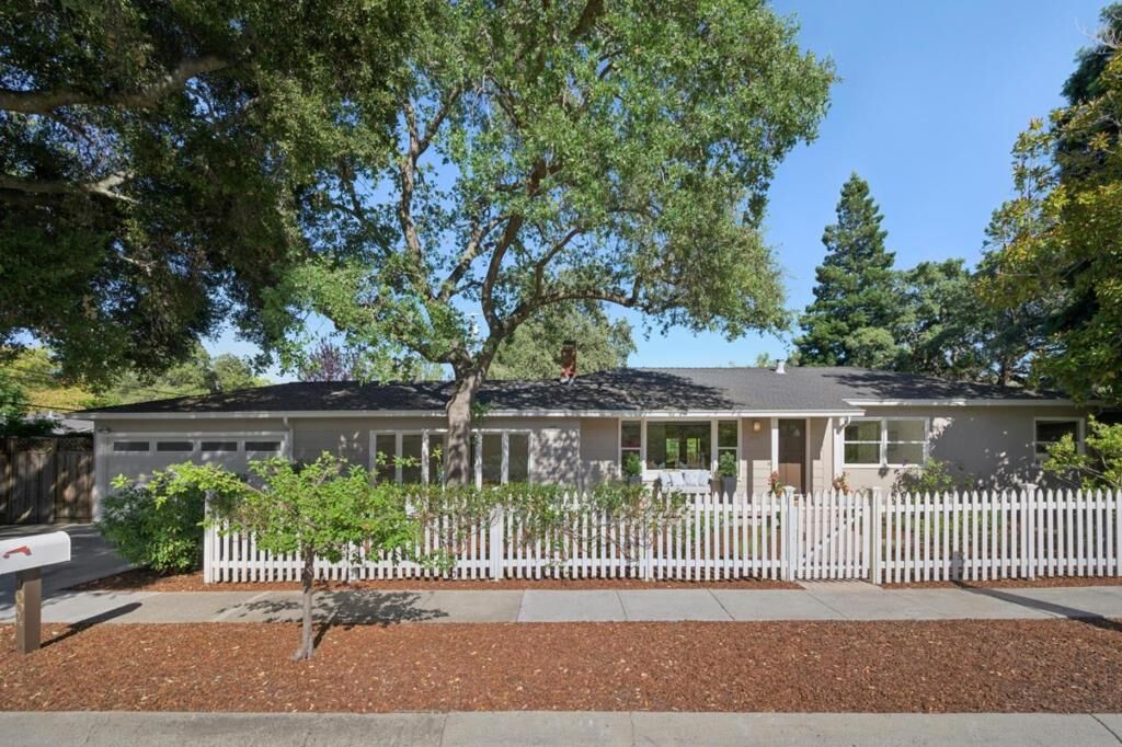 Property Photo: 1004 Del Norte Avenue CA 94025