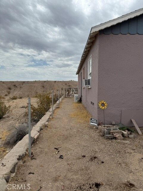 Property Photo: 313 Desnok CA 92363