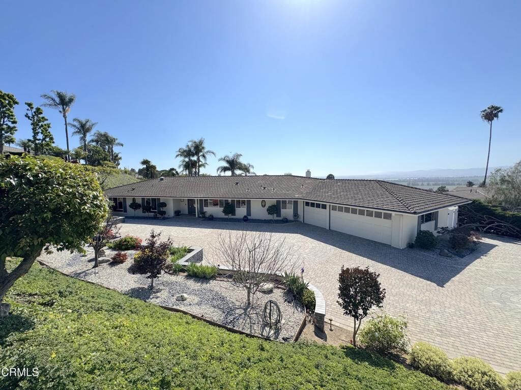 Property Photo: 1098 Garrido Court CA 93010