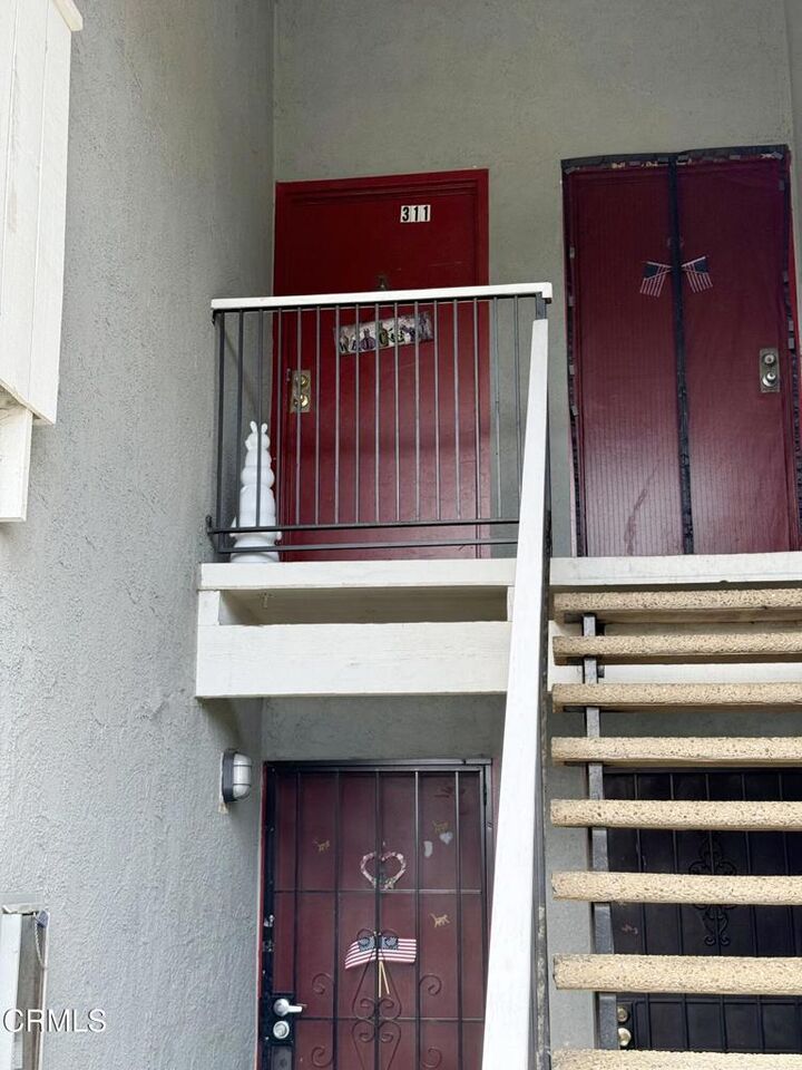 Property Photo:  1300 Saratoga Avenue 311  CA 93003 