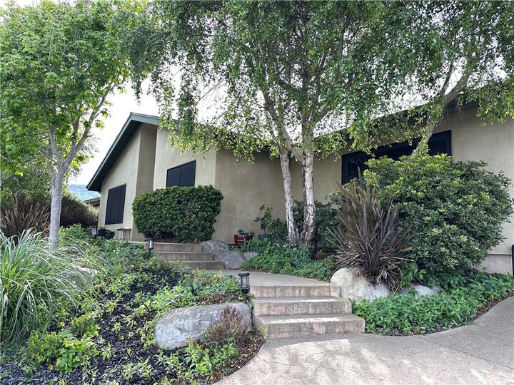 Property Photo: 641 University Drive CA 93436