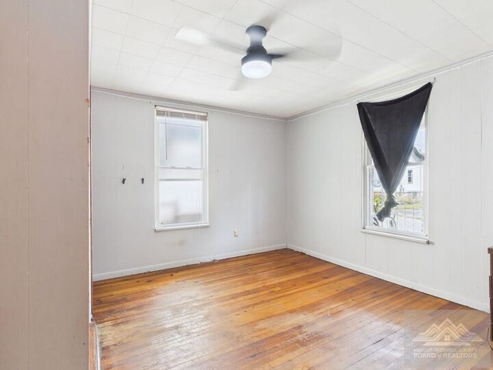 Property Photo: 205 N 3rd St WV 24740