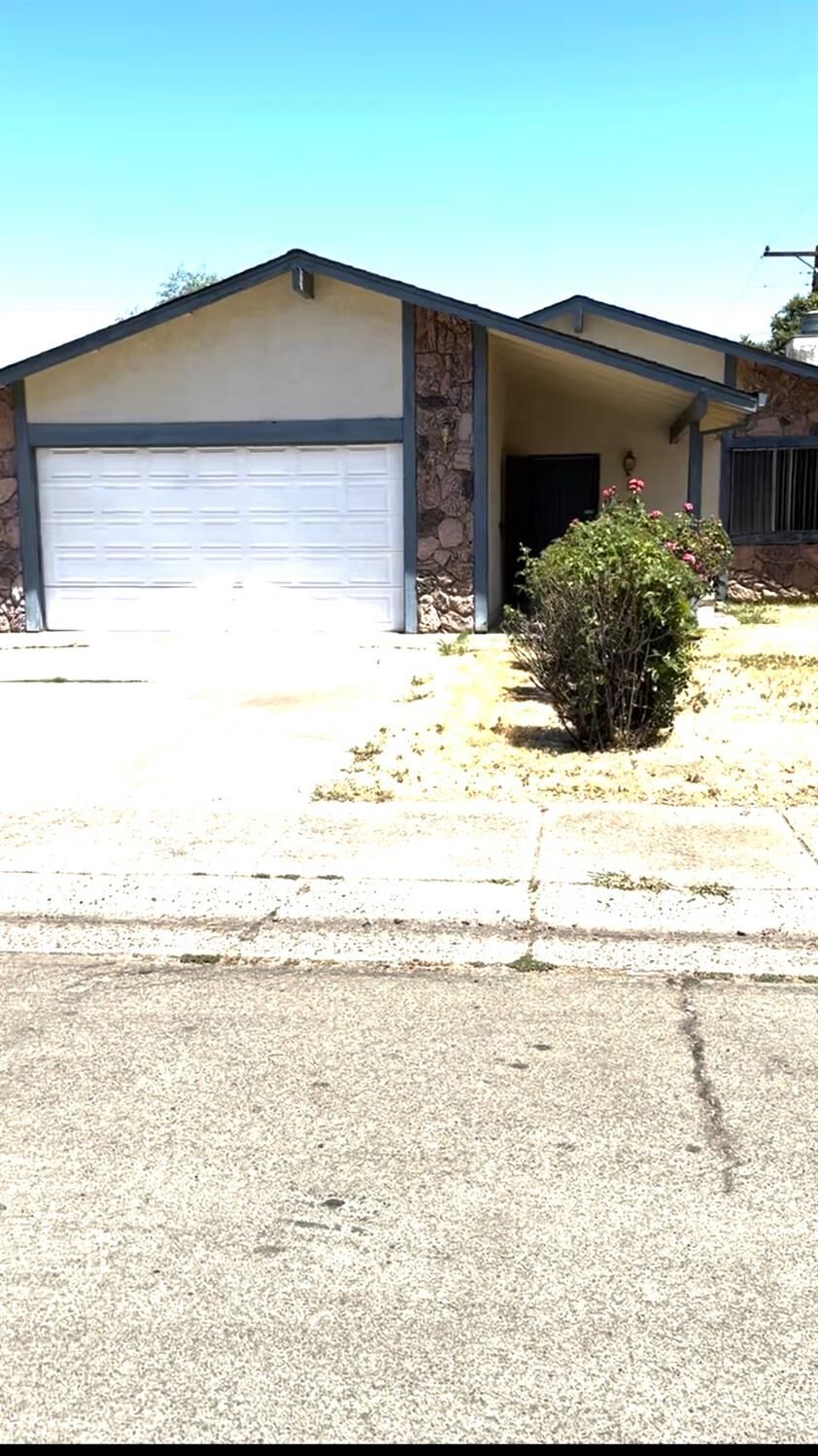 Property Photo: 5541 Sampson Boulevard CA 95820