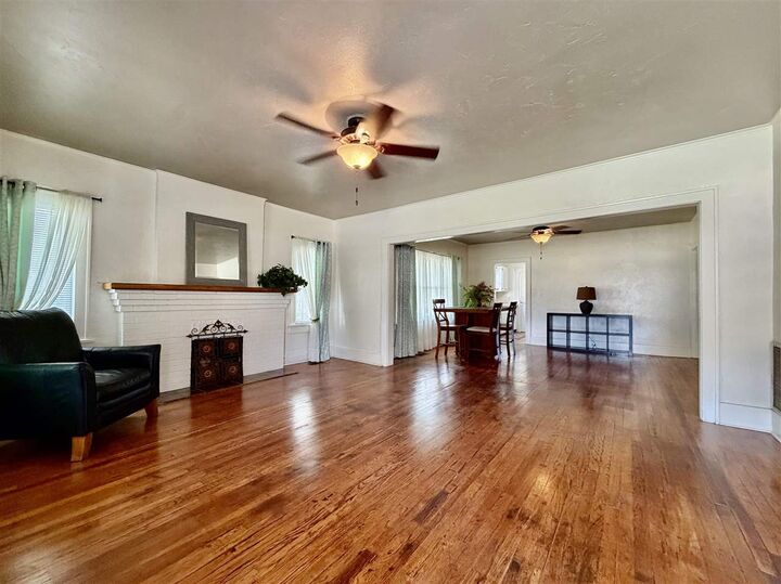 Property Photo:  403 N Main Street  OK 74653 