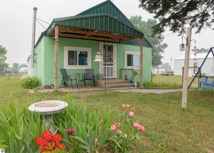 Property Photo:  311 Roberts Street  MI 49601 