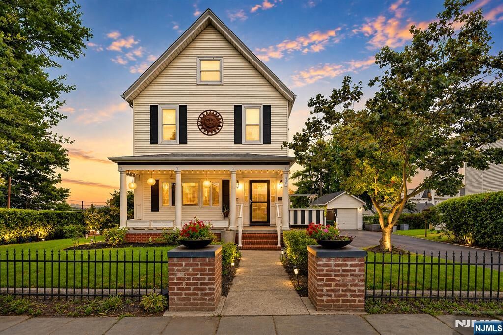 Property Photo:  75 Mountain Way  NJ 07070 