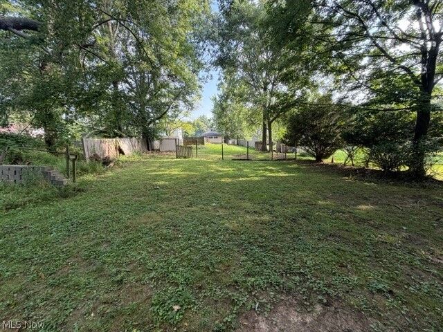 Property Photo: 2250 Cooledge Avenue OH 44305