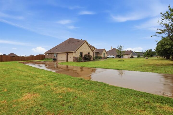 Property Photo: 265 County Road 1105 TX 76093