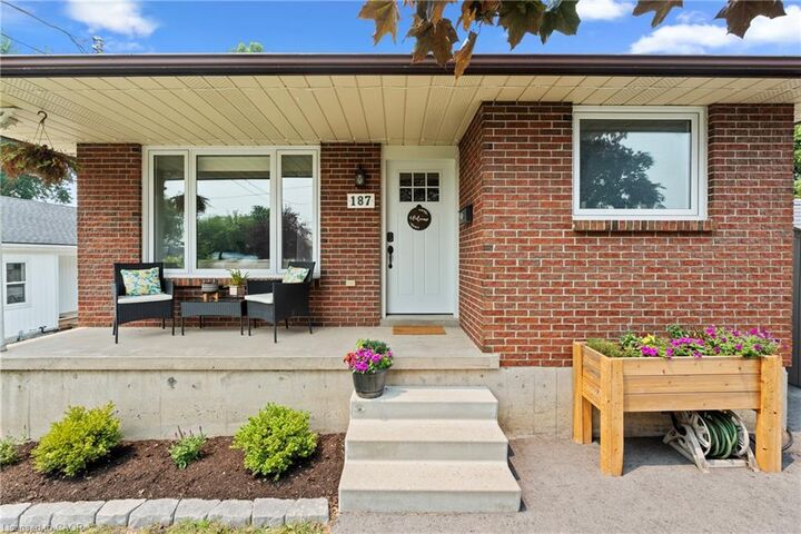 Property Photo:  187 Dufferin Street  ON L0R 2A0 
