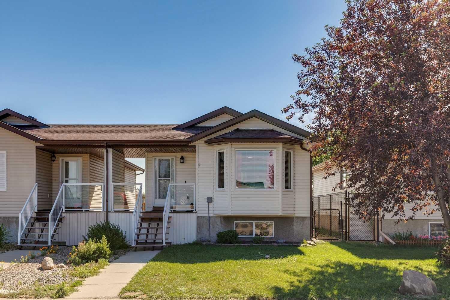 Property Photo: 1916B 29 Avenue AB T0L 1R0