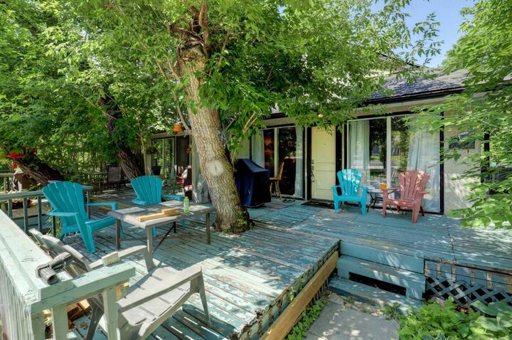 Property Photo: 7622 34 Avenue NW AB T3B 1N6