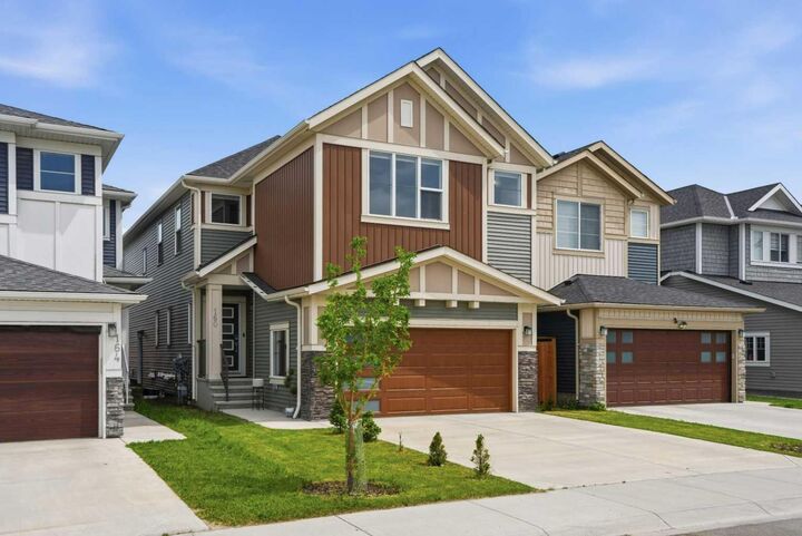 Property Photo: 160 Homestead Grove NE AB T3J 2G6