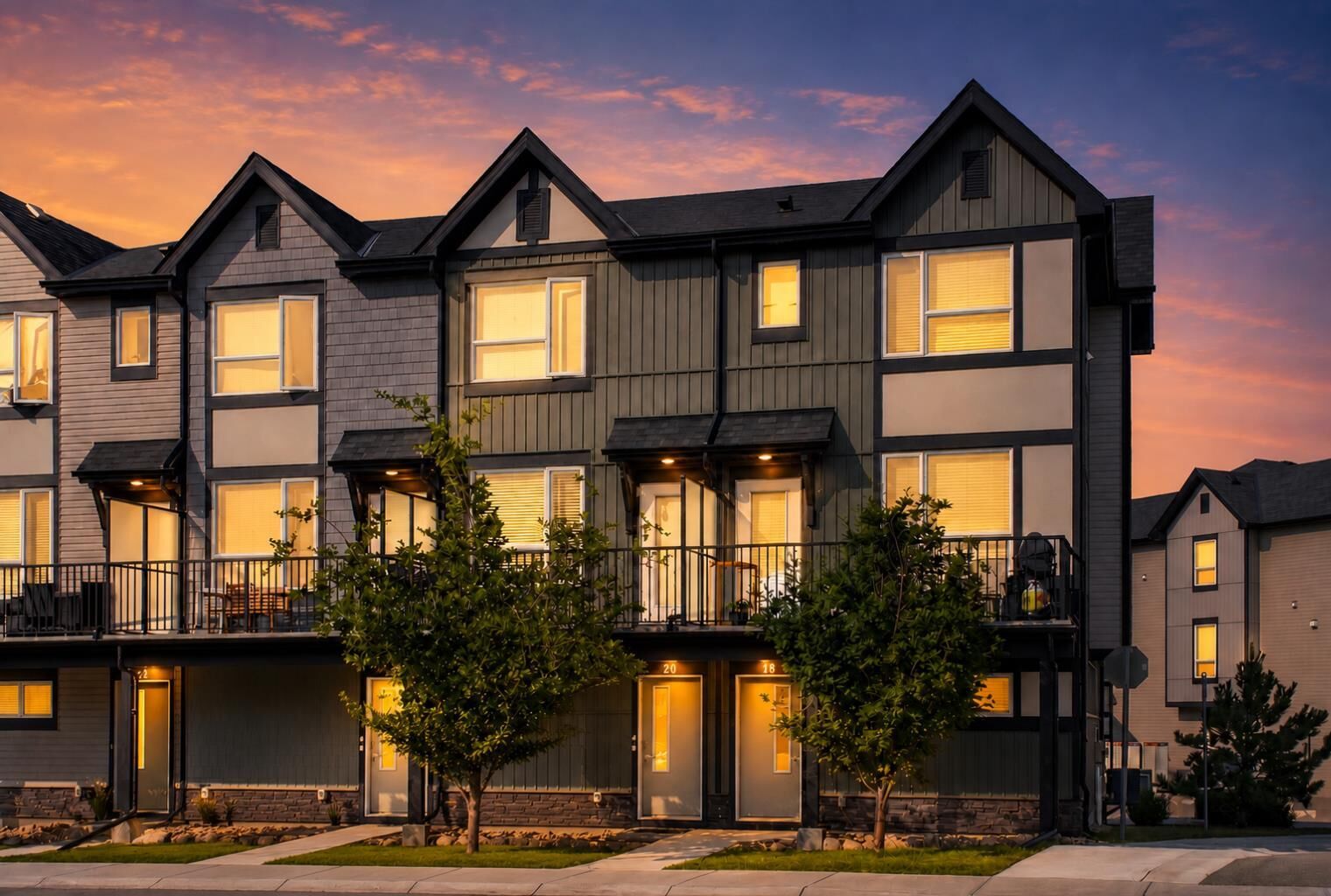 Property Photo:  20 Evanscrest Park NW  AB T2P 1R3 