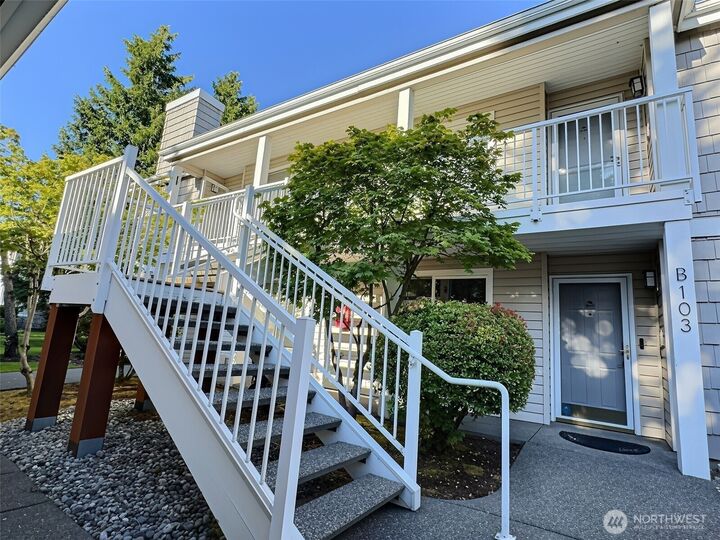 Property Photo:  11130 SE 208th Street B204  WA 98031 