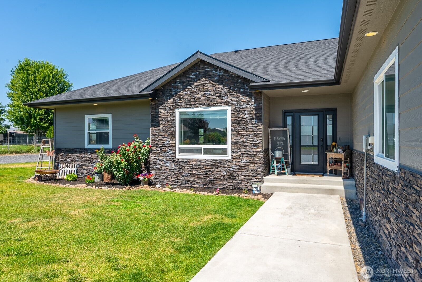 Property Photo: 10316 Road 5.9 NE WA 98837