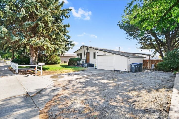 Property Photo:  1727 S Monroe Street  WA 98837 