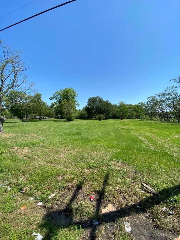 Property Photo: 5410 Marian Anderson Avenue TX 77640-2429