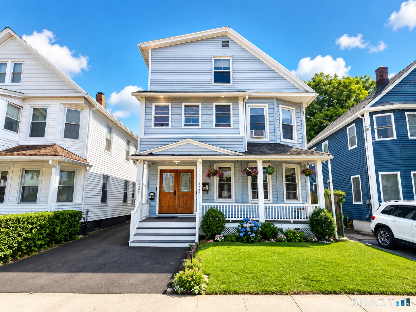 Property Photo: 1287 Howard Avenue CT 06605
