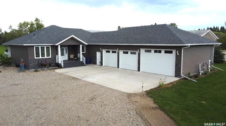 Property Photo:  105 Tindall Avenue  SK S0E 1E0 
