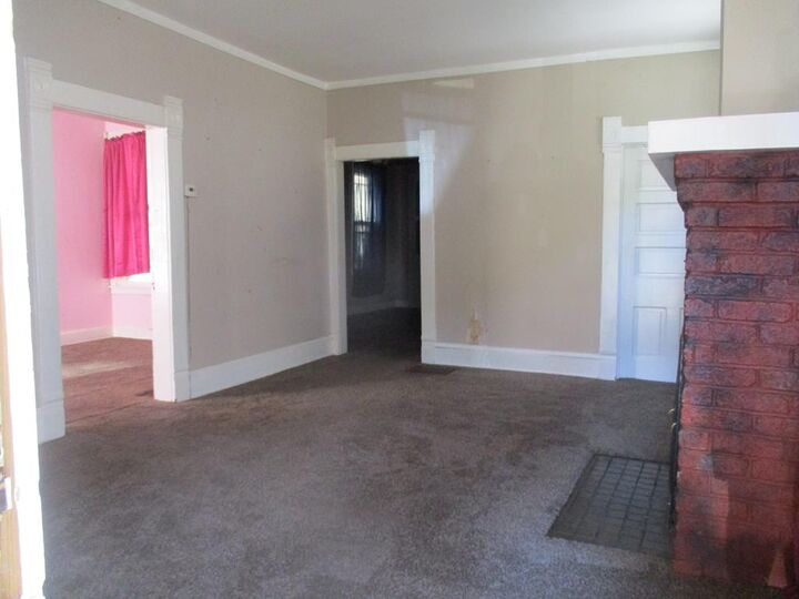 Property Photo:  189 High  Street  OH 45601 