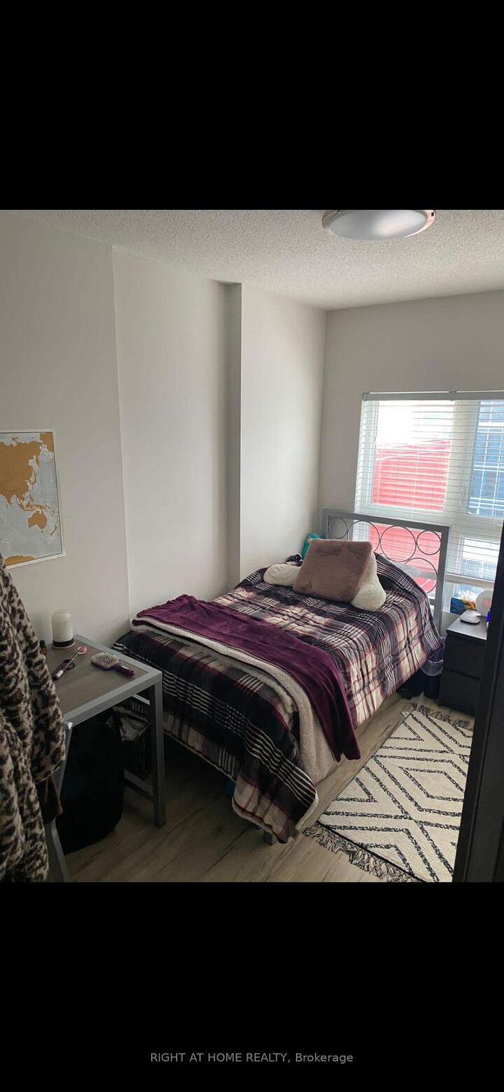 Property Photo: 258B Sunview Street 296 (2nd Bedroom) ON N2L 0H7
