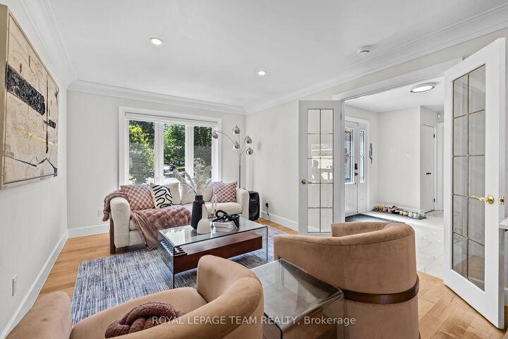 Property Photo: 1288 Plante Drive ON K1V 9G2