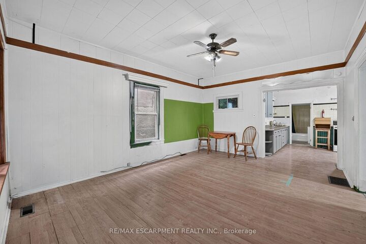 Property Photo: 37 Page Street ON L2R 4A6