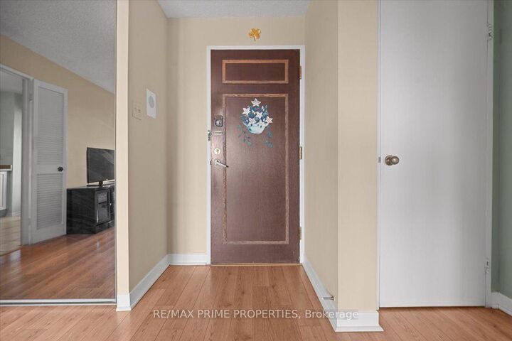 Property Photo:  1505 Baseline Road 903  ON K2C 3L4 