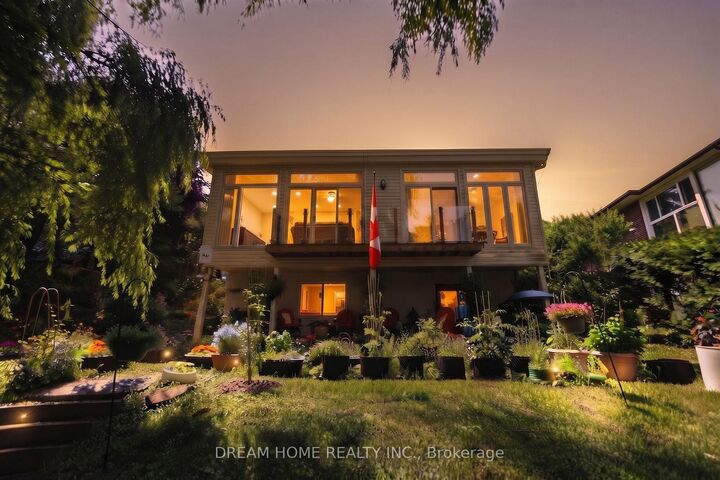 Property Photo: 74 Lakeview Avenue ON L4A 2G9