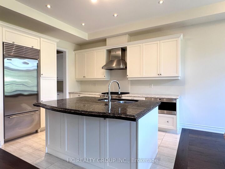 Property Photo: 9 Beaufort Way ON L6C 1N6