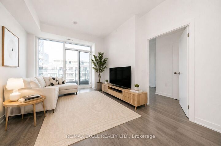 Property Photo: 7 Golden Lion Heights N624 ON M2M 4E7