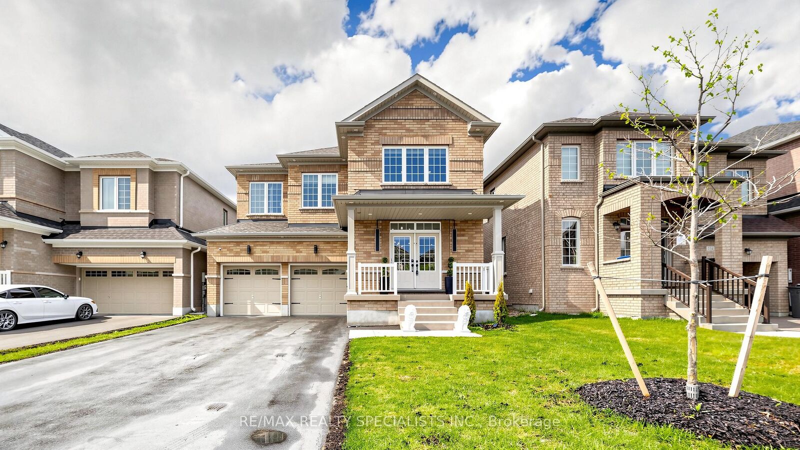 Property Photo:  250 Chippewa Avenue  ON L9V 3Y3 