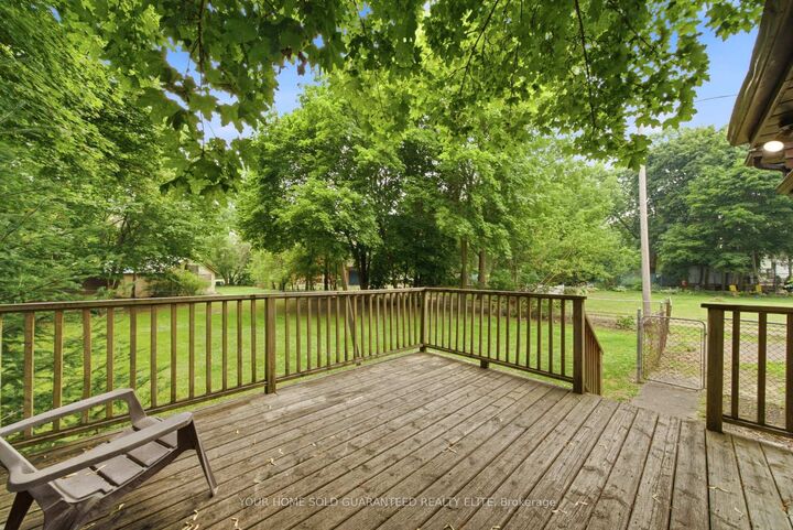 Property Photo:  211 Canborough Street  ON L0R 2A0 