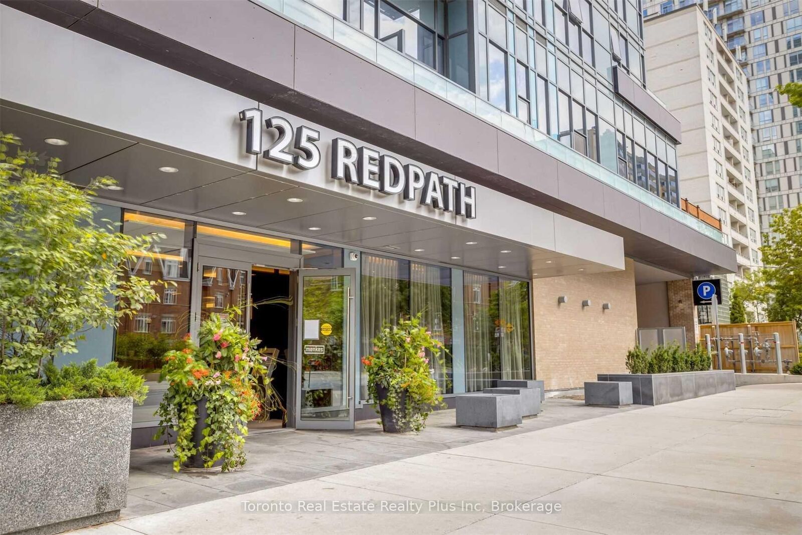 Property Photo: 125 Redpath Avenue 1111 ON M4S 0B5