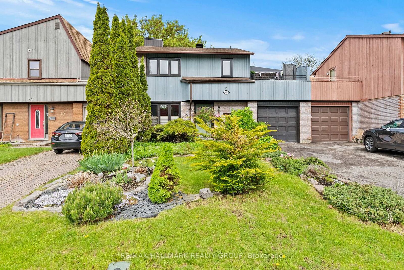 Property Photo: 48 Sample Road ON K1V 9T8