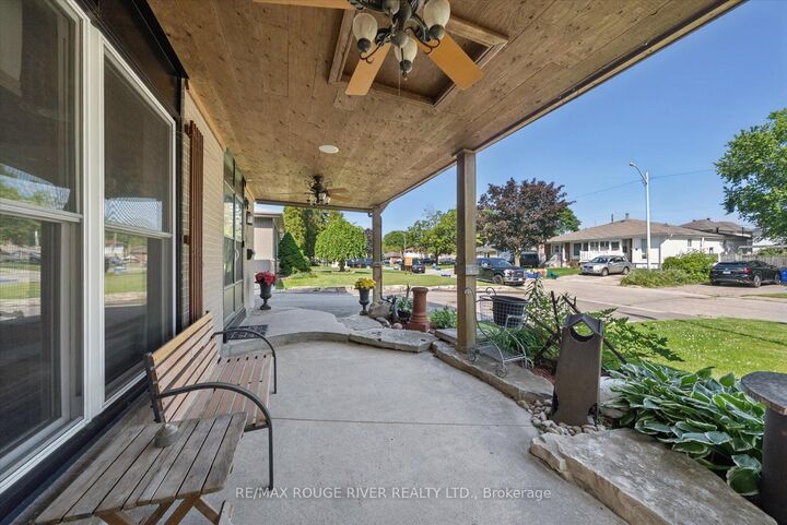 Property Photo: 1289 Ilona Park Road ON L1W 1E5