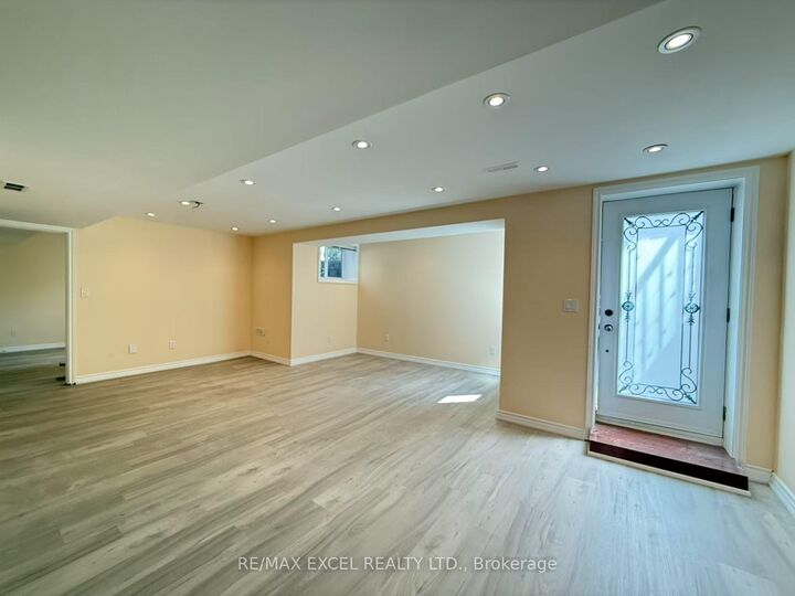 Property Photo: 278 Ivy Jay Crescent Bsmt ON L4G 0E7