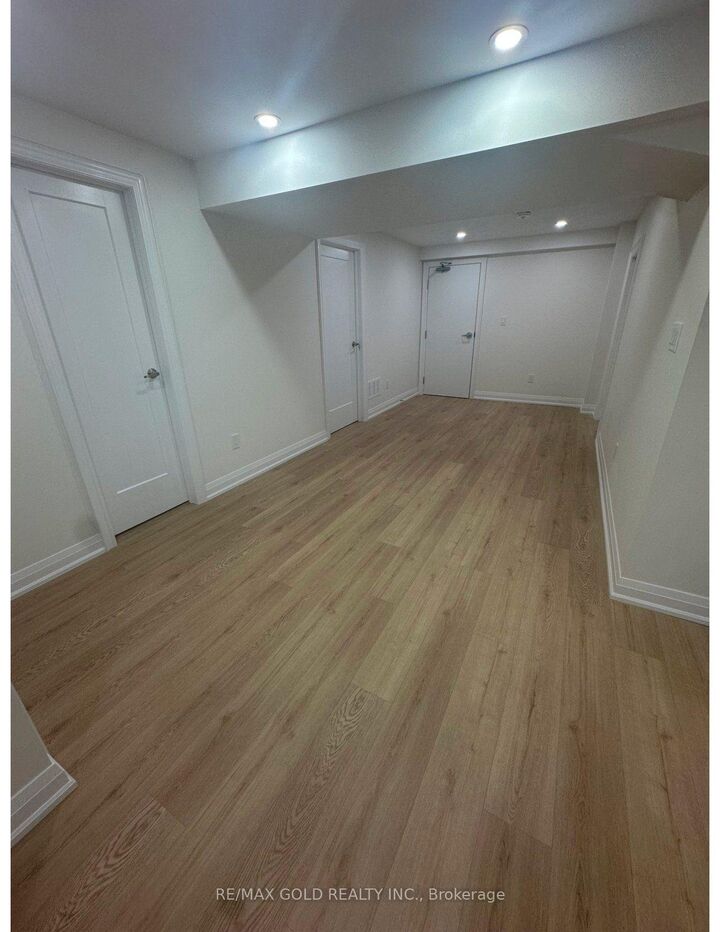 Property Photo:  18 Hullen Crescent Lower Level  ON M9W 7C1 