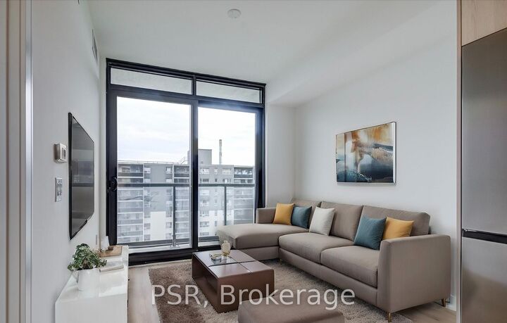Property Photo: 86 Dundas Street #905 ON L5A 1W4
