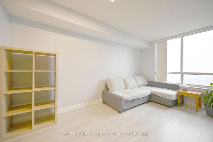 Property Photo: 78 Harrison Garden Boulevard 2004 ON M2N 7E2