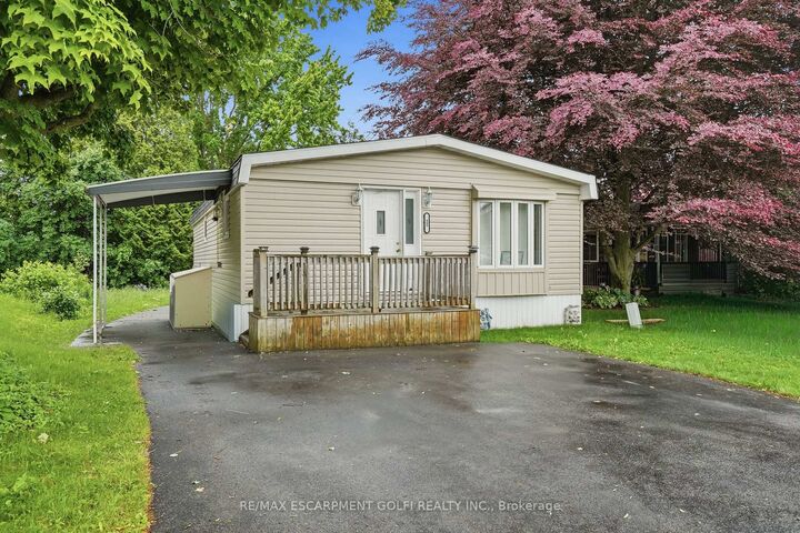 Property Photo: 1294 8th Concession Road W 22 ON L0R 1V0