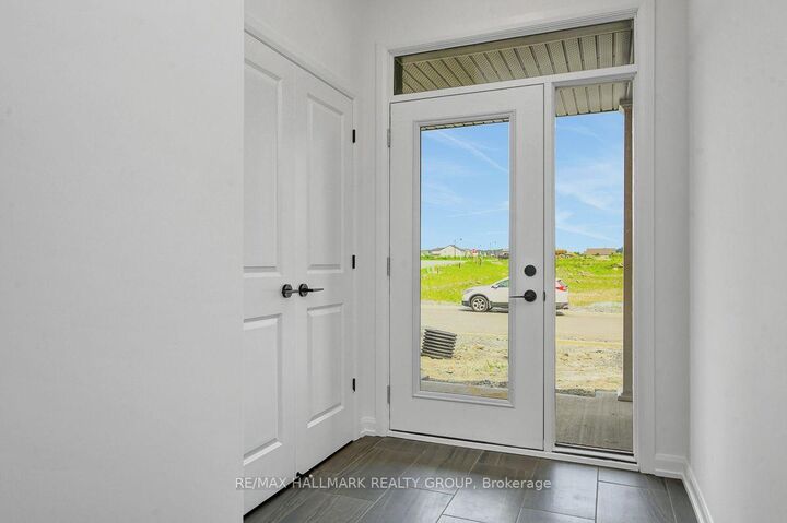 Property Photo: 281 Shale Street ON K4K 0P4