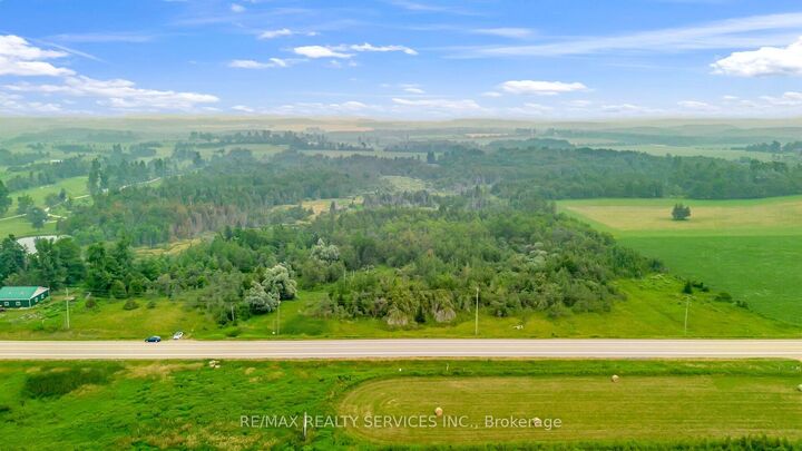 516375 Dufferin County 124 Road — photo 1