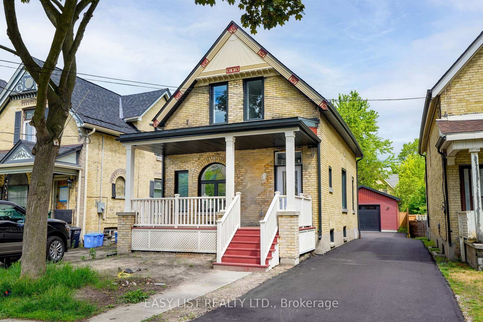 Property Photo:  840 Lorne Avenue  ON N5W 3K8 