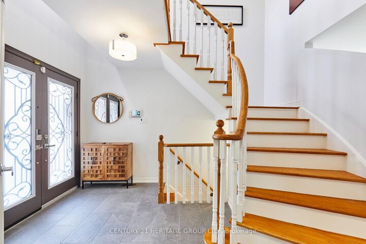 Property Photo: 17 Shangrila Terrace ON L7E 2N2