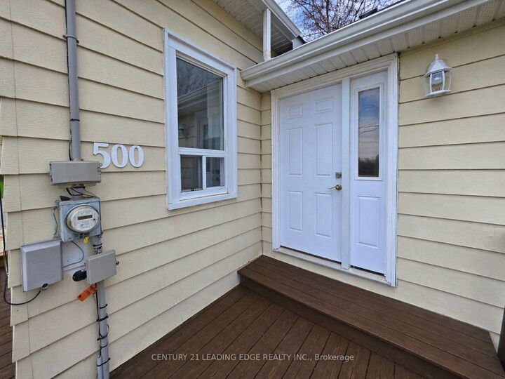 Property Photo: 500 The Queensway South N/A ON L4P 2E3